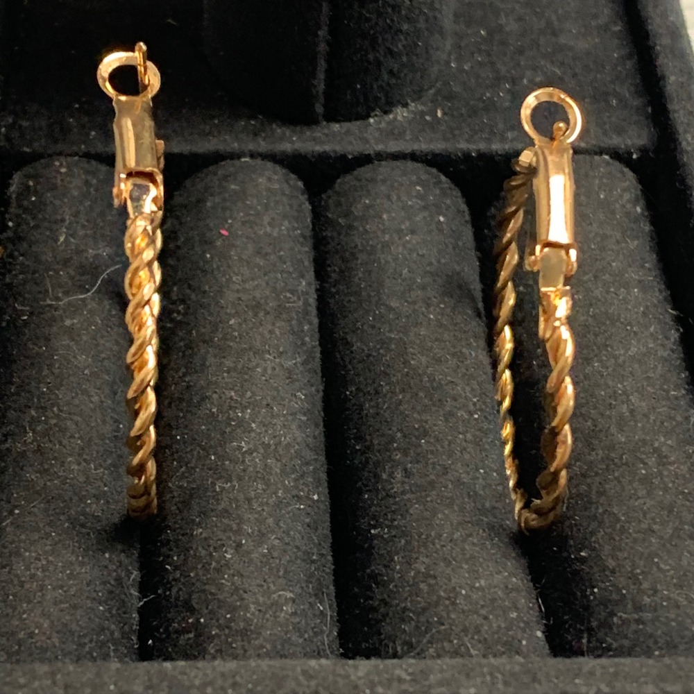 Gold Tone Twisted Rope Hoop Earrings Leverback Medium 1.25 Inch 5049